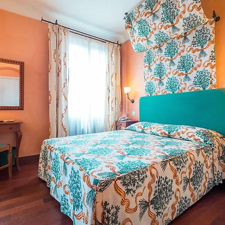 Vecchio Borgo Hotel
