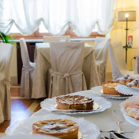 Vecchio Borgo Hotel 4*