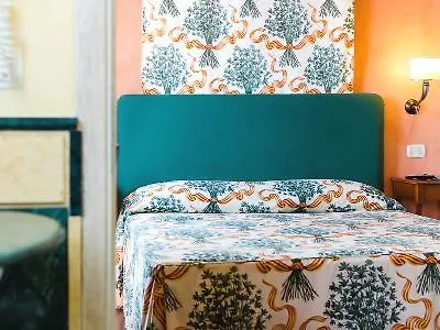 Hotel Vecchio Borgo 4*