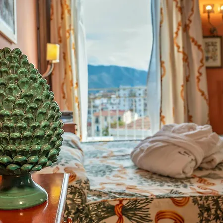 Vecchio Borgo Hotel
